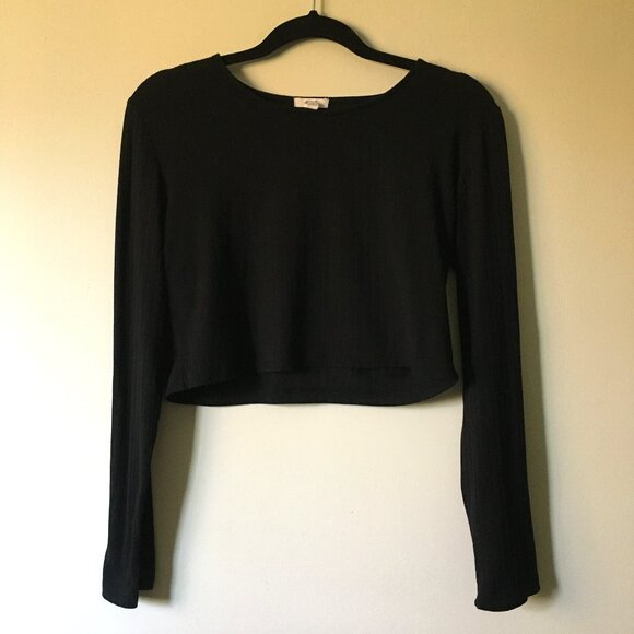 Stretchy Cropped Black Ribbed Top - Picture 1 of 11